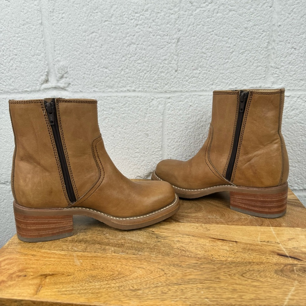 Frye Campus Chelsea Short Light Tan Square Toe Y2K Ankle Boots Size 5 - Picture 9 of 15